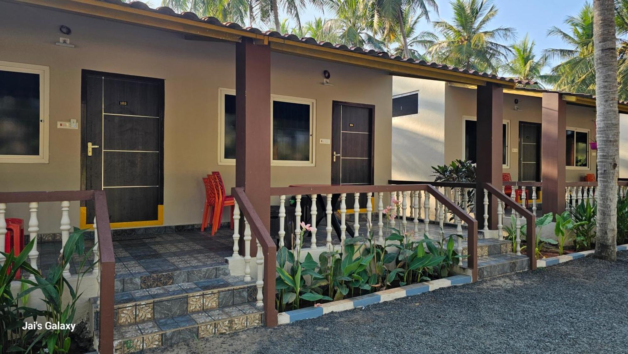Coastline Beach Resort Perupalem Экстерьер фото
